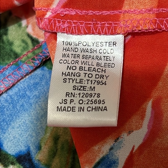 Entro deep v-neck floral swing top with tie - Picture 6 of 6